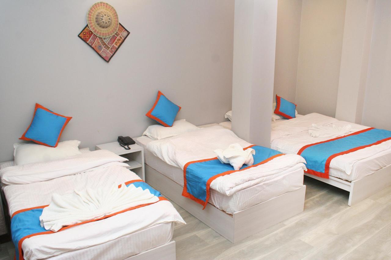 8848 Hostel Катманду Экстерьер фото