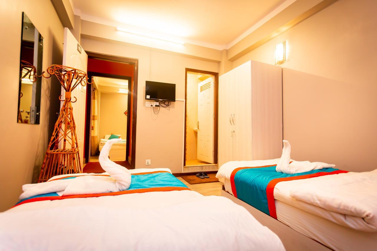 8848 Hostel Катманду Экстерьер фото